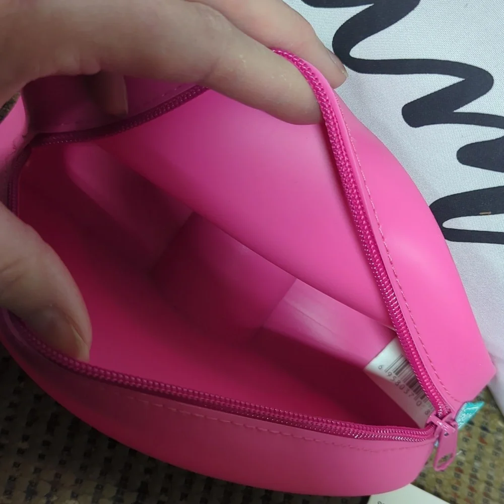 Pen & gear silicone pouch nwt